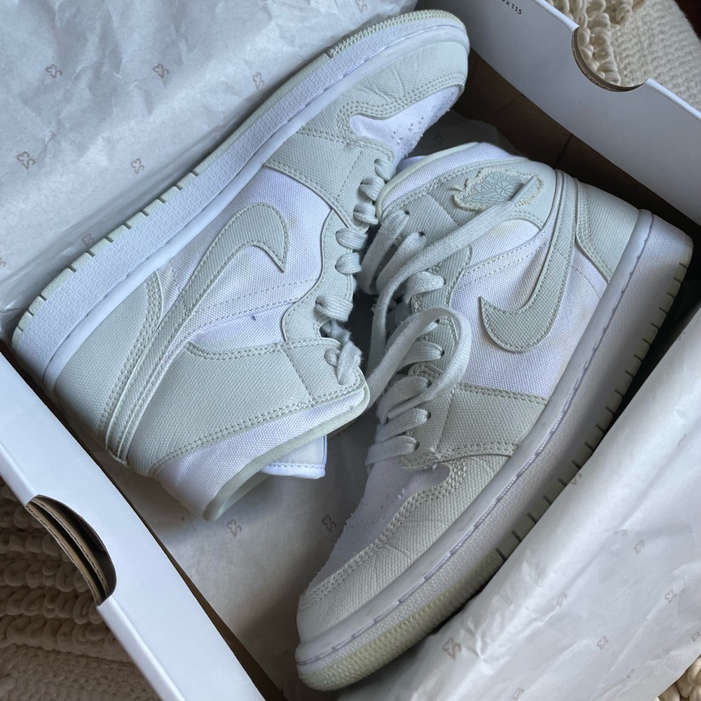 AJ1 MID - SPRUCE AURA